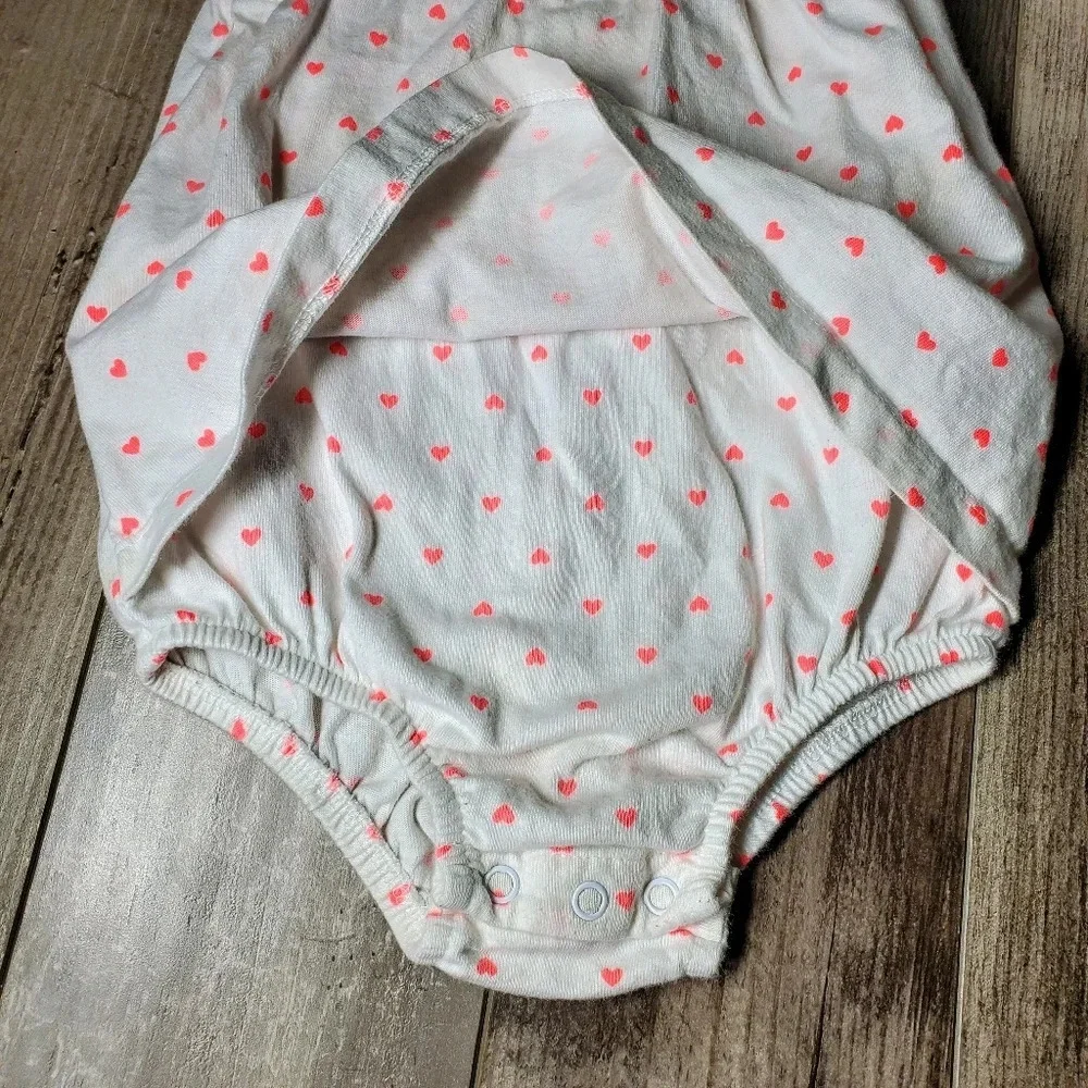 Carter's Baby Toddler Girl Coral Hearts Outfit Size 24m
